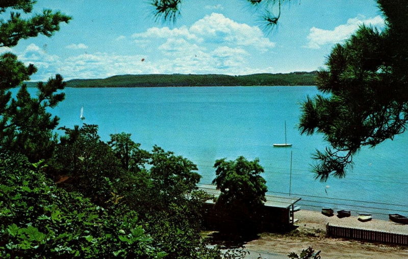 Chimney Corners Resort - Vintage Postcard